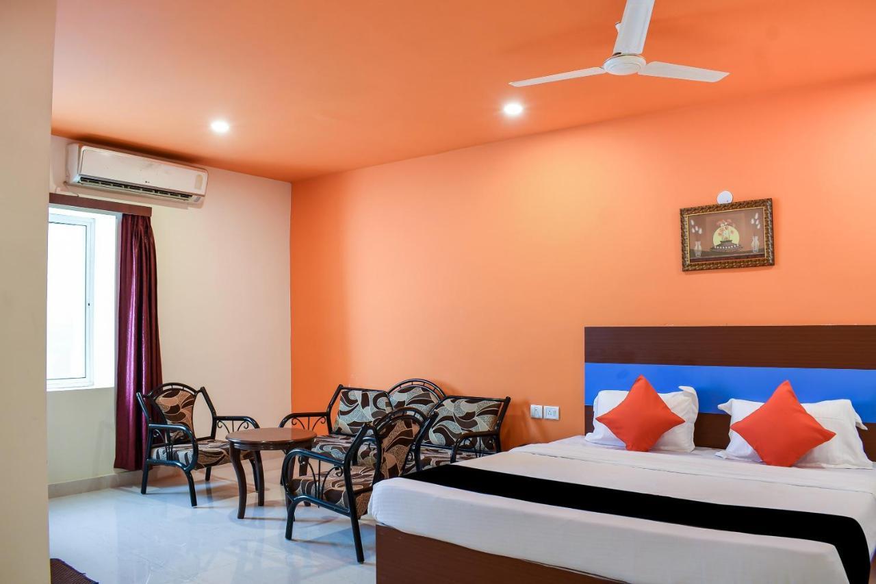 Capital O 67249 Hotel Planet Bhubaneswar Eksteriør bilde